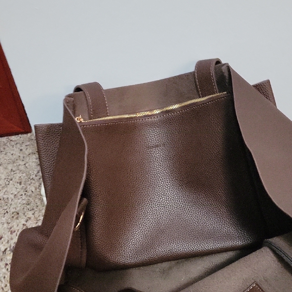 NWT REMI AND REID Chic Brown Tote Bag..ELLA EAST WEST TOTE - Picture 5 of 7